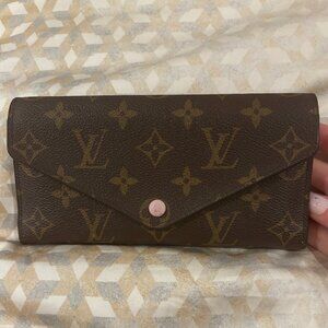 Louis Vuitton Josephine Wallet with Rose Ballerine